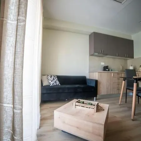 Coloris Aureus Apartment